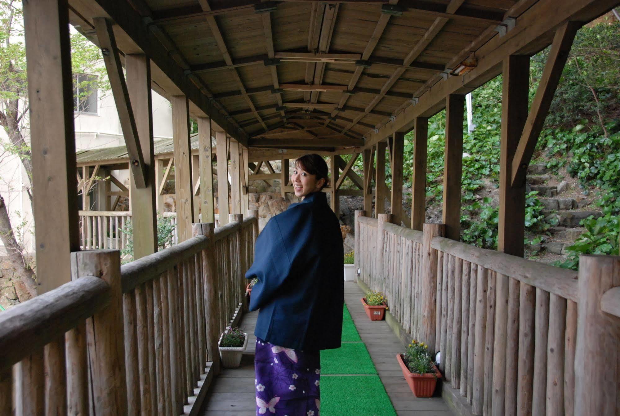 Hotel Hanatemari Shirahama Exterior photo